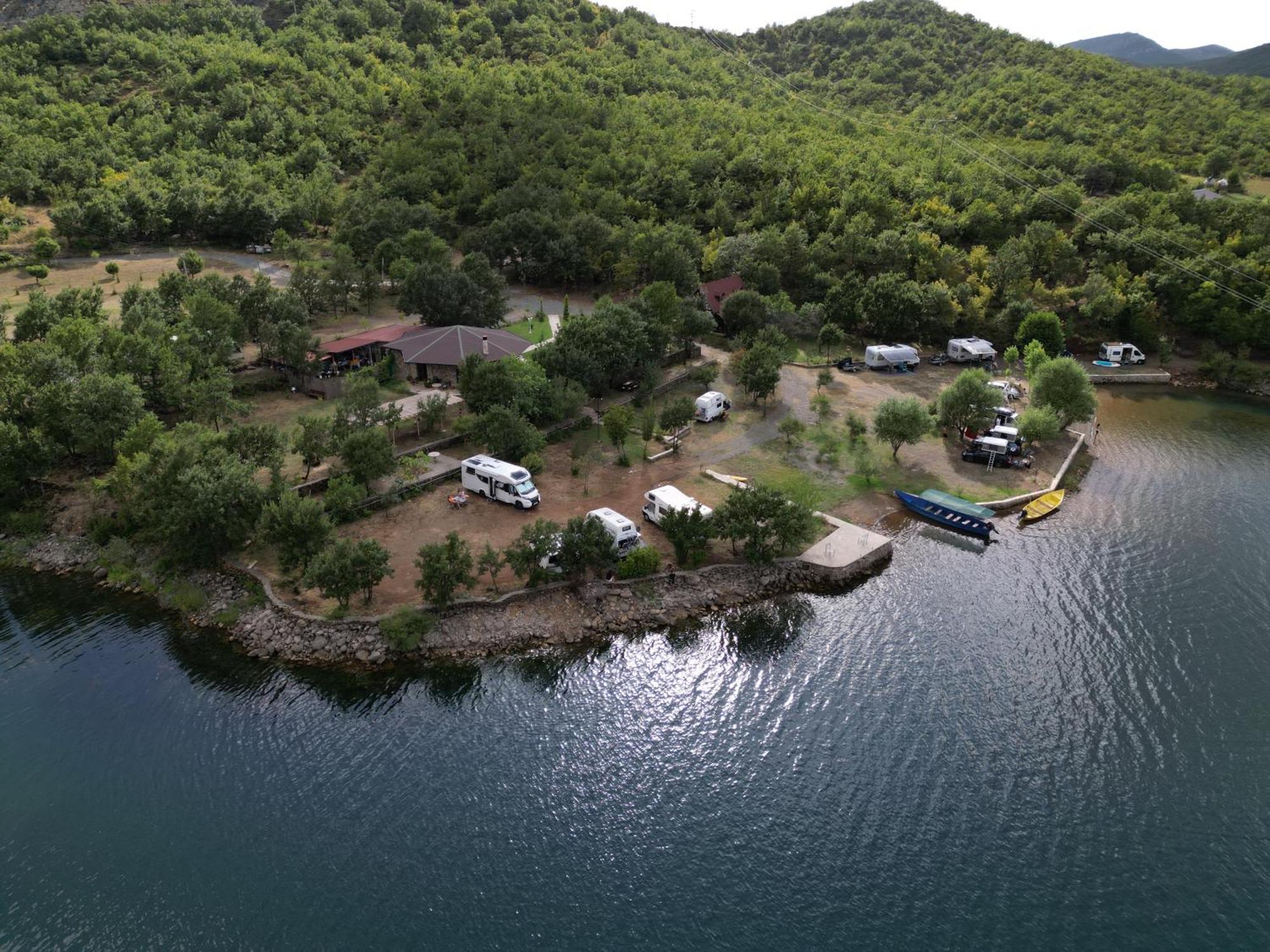 Agora Farmhouse Koman Zewnętrze zdjęcie