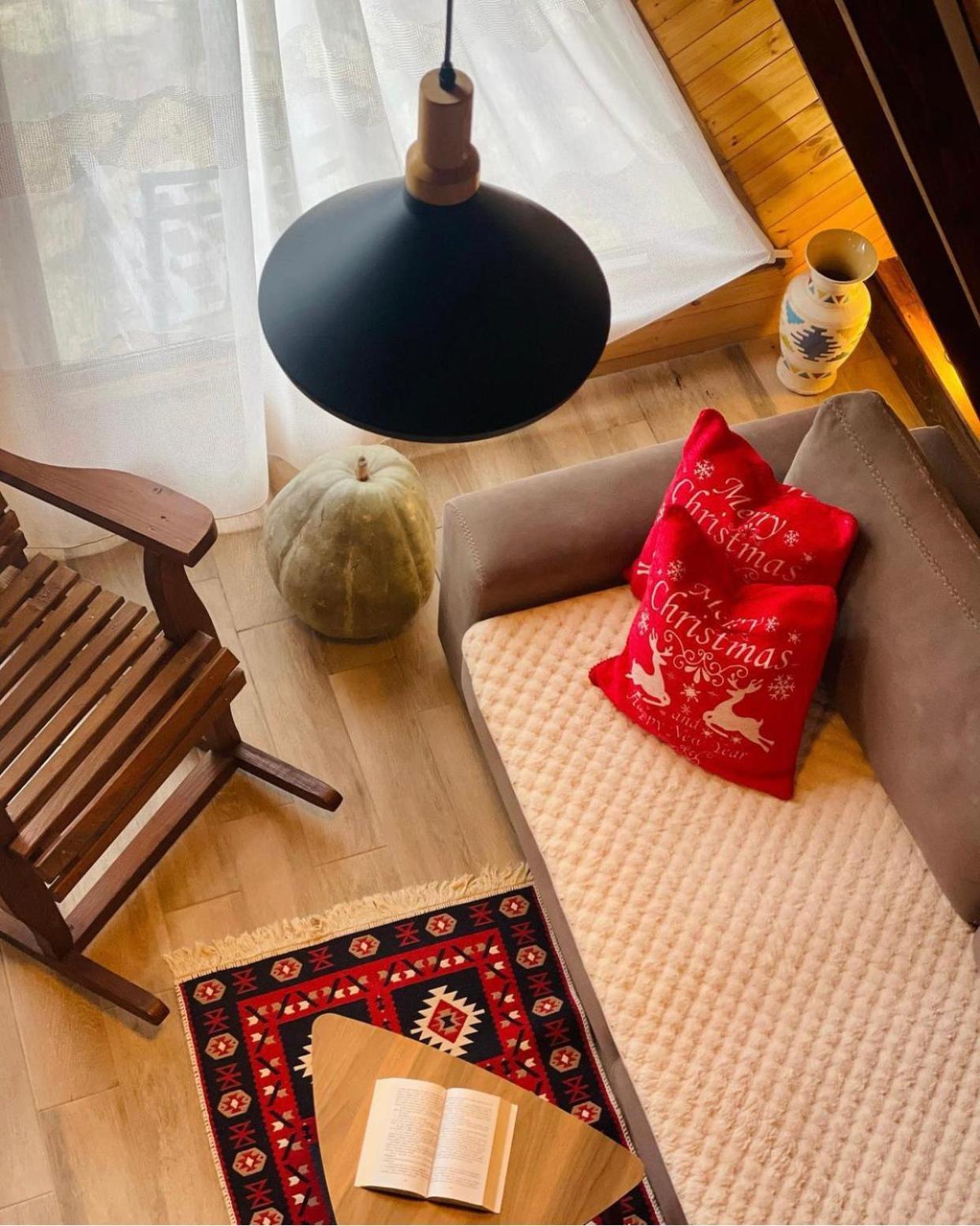 Agora Farmhouse Koman Zewnętrze zdjęcie