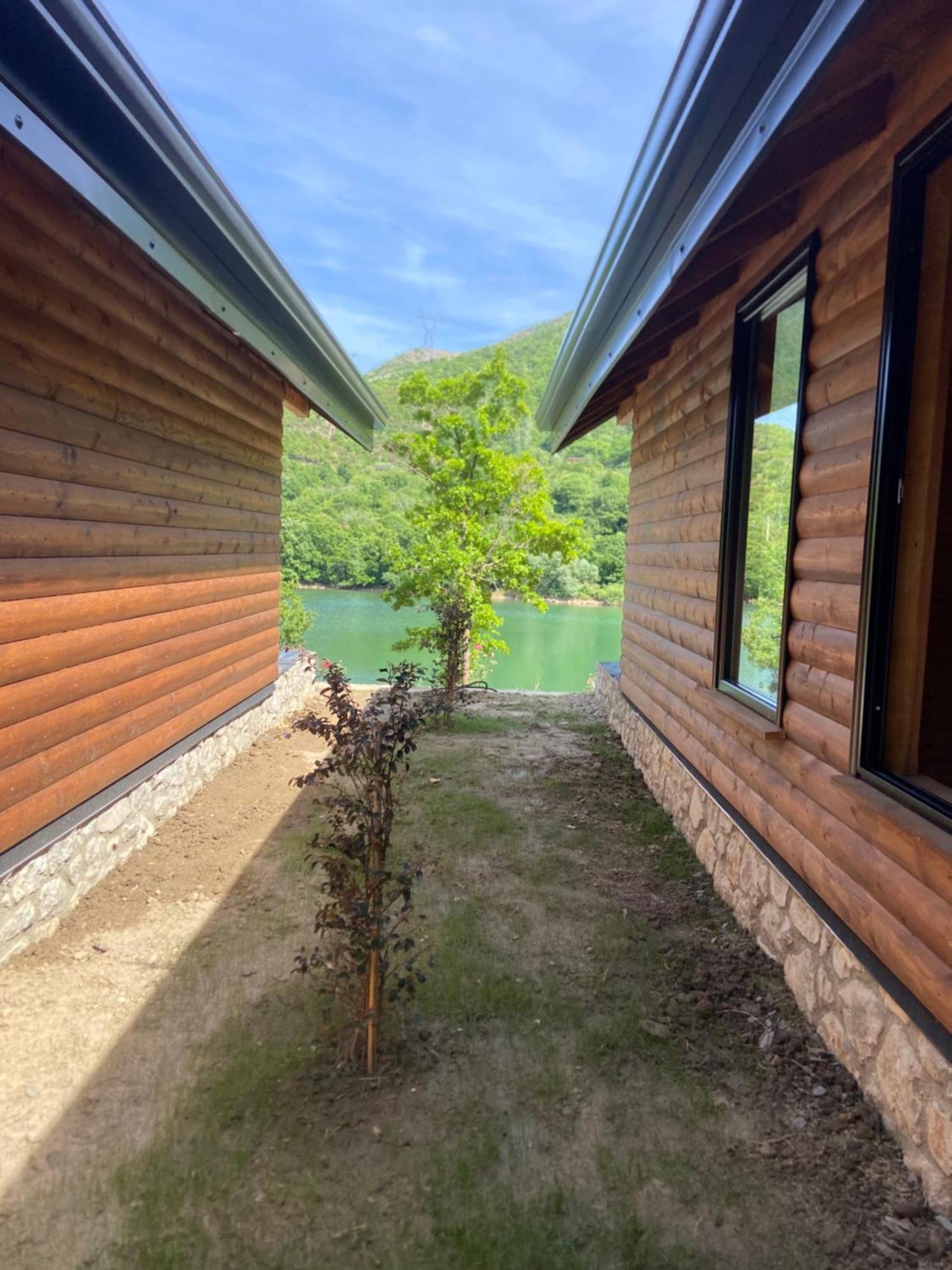 Agora Farmhouse Koman Zewnętrze zdjęcie